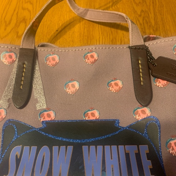 Coach Snow White Tote - Purple and Pink new with tags - Picture 3 of 12